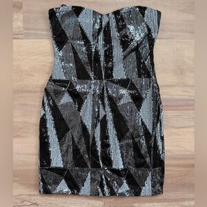 As U Wish Strapless Dress with Black and Silver Geometric Design